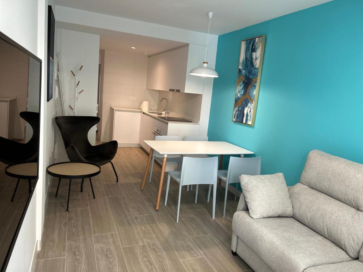 Apartamentos Breton 17 Suite Con Terraza อาลิกันเต ภายนอก รูปภาพ