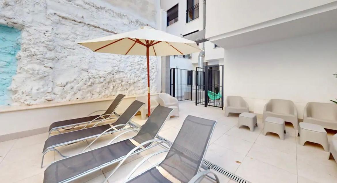 Apartamentos Breton 17 Suite Con Terraza อาลิกันเต ภายนอก รูปภาพ
